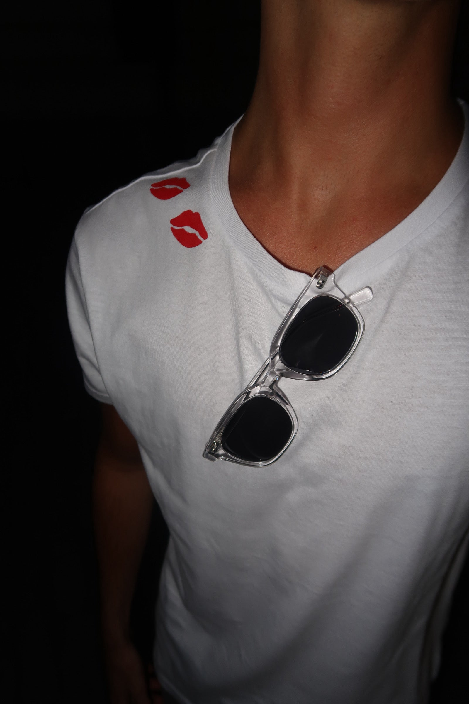 KISSED T-SHIRT